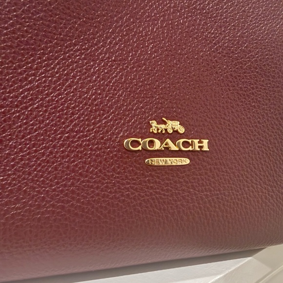 Hadley Large Shoulder Bag - Picture 4 of 17